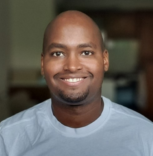 picture of Davis Junior smiling